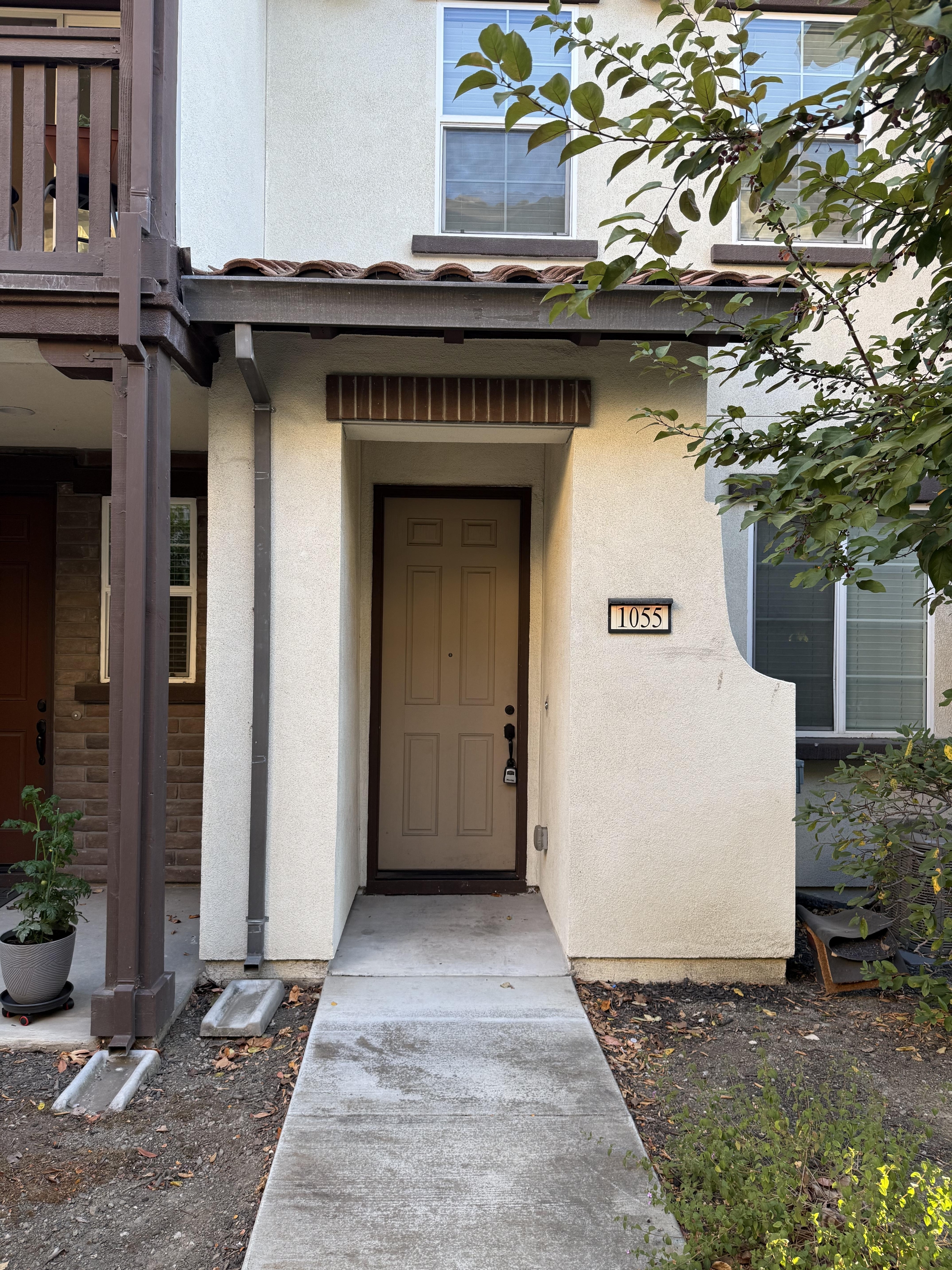 1055 Chamomile Walkway